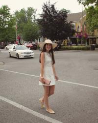 Floppy hats and lace 