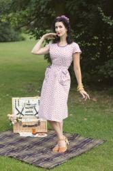 Purple frocks & Picnic baskets!