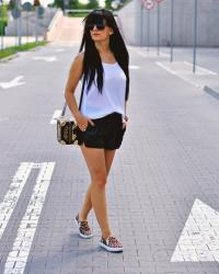 Black & White set with slip on shoes