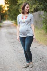 Maternity Style: Jeans and a T-Shirt