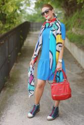 Sky blue dress, Ruco Line sneakers