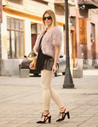 LACE TOP AND FUR VEST