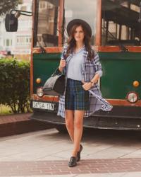 BACK TO SCHOOL: CHECKED OUTFIT