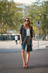 Blazer larga cruzada y falda pantalón