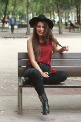 Look con sombrero negro II. 