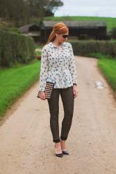 What to Wear for a Date Night | Gold Brocade Jeans and Bird Print Blouse