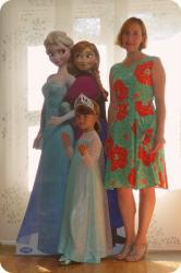 OOTD/Made by Me File: Frozen Festivities...In Superfluity.