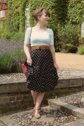 Outfit: cats and dogs (and secret gardens)