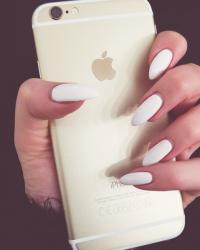 NEW PHONE NEW NAILS