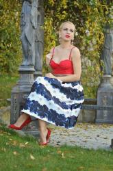 Blue dahlia printed skirt