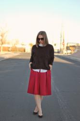 The Perfect Holiday Skirt & it has Pockets! {patterns and pops collab}