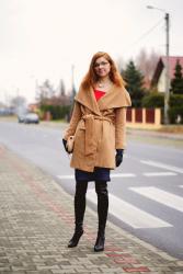 787 ==> beige coat