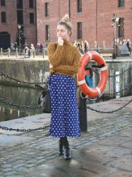 STROLLING AROUND ALBERT DOCKS