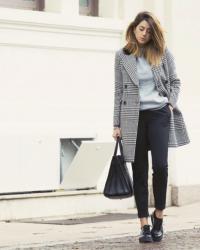 CAPPOTTO PIEDPOULE NERO BIANCO – CASUAL CHIC OUTFIT