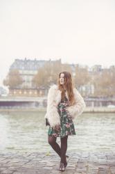 Quais de Seine – Elodie in Paris