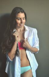 Ambra Seamless Singles