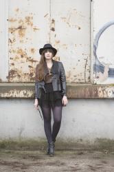 OUTFIT: All Black - Unicorn & Tulle