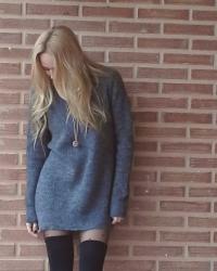 OVERSIZE SWEATER