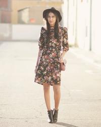 The flower printed dress