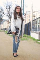 Boyfriend jeans and cobalt blue hat