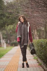 BERRY COAT AND SNOW