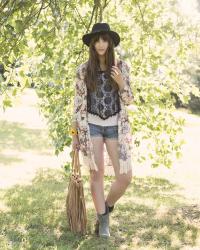 Hippie Love: Boho Bags & Summer Outfits