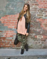 Camouflage jeans and apricot pullover