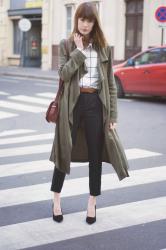 KHAKI TRENCH