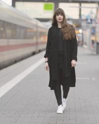 OUTFIT: UO & Adidas – Long Train Running