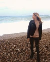 Monday post : crazy seaside and thoughts 