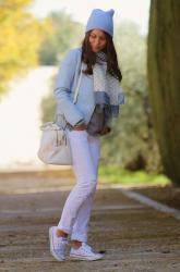 LIGHT BLUE & SPORTY CHIC LOOK