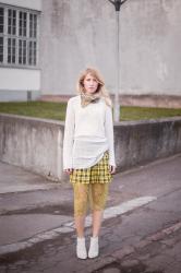 OUTFIT : KNIT, LACES AND SCHOOLGIRL