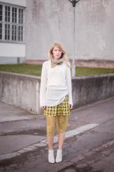 OUTFIT : KNIT, LACES AND SCHOOLGIRL
