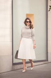 What to Wear to Work | Pleated Skirt 