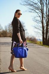 black floral pleated skirt