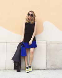 BLACK, BLUE AND SNEAKERS | LA ROCA VILLAGE