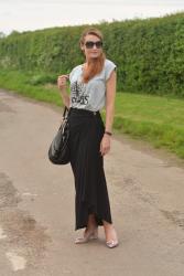 How to Style a Black Maxi Skirt | Tied On One Side, With a Graphic Tee