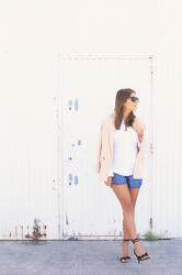 working outfit : denim shorts & nude blazer