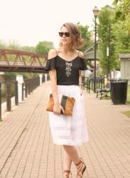 Feminine Eyelet