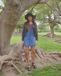 Bucolic Dungaree Dress Meets Fancy Clogs ♥ Bucolique robe-salopette et charmantes sandales sabots