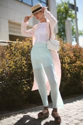 Straw, pastel and flared sleeves