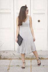 Vestido midi gris