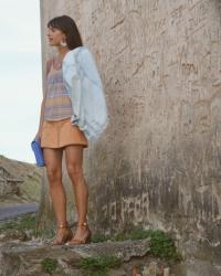  Camel Suede Miniskirt with Ethnic Cami Top Fringed Sandals and Touches of Lilac ♥ Mini jupe en daim camel, haut imprimé ethnique, sandales à franges et touches de lilas