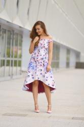 Rochia de eveniment: Asimetrica si cu Print Floral 
