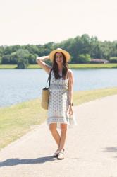 Outfit: Sundress, Panama hat and Tevas