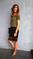 Lace skirt