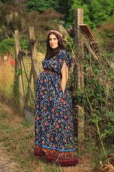 Maternity style: bohemian maxi dress and a headscarf