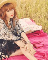 ► Little boho child.
