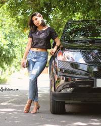 Fashion how to style boxy crop top | Tees