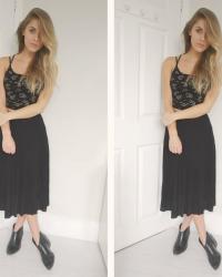 MID LENGTH SKIRT